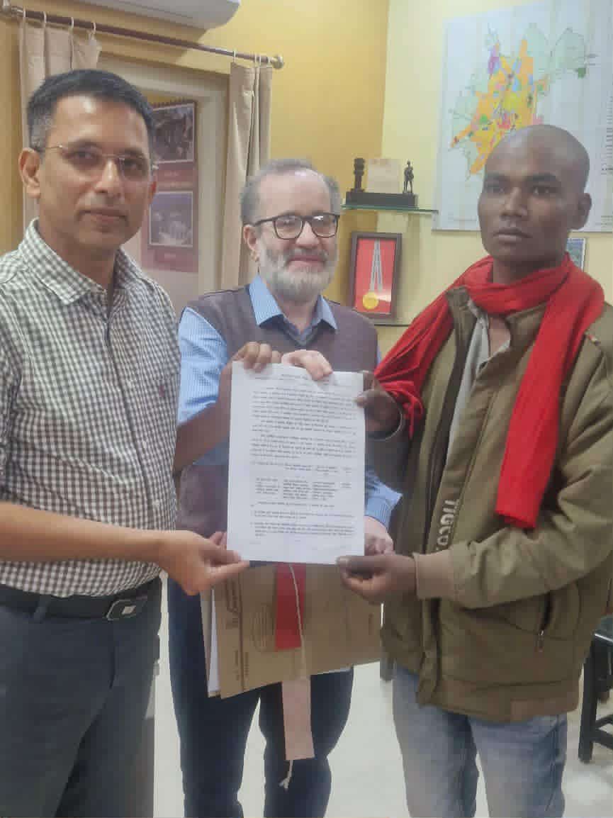 दमोह – शिक्षक के निधन के बाद 5 दिन में मिली अनुकम्पा नियुक्ति