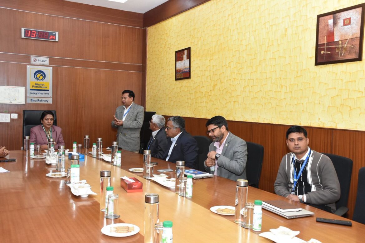 सांसद डॉ. लता वानखेड़े ने की बीना रिफाइनरी परियोजनाओं की समीक्षा