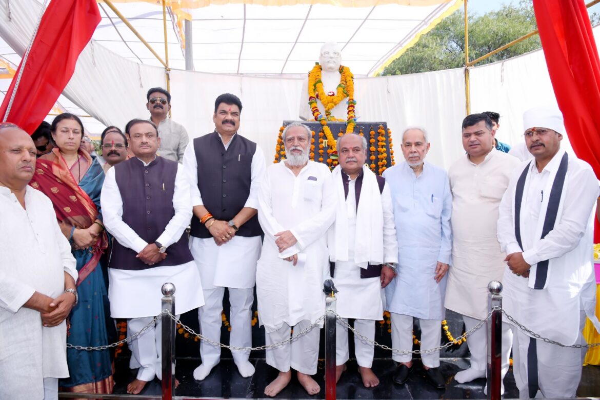 भारत रत्न कपूरी ठाकुर की पहली प्रतिमा सागर में हुई स्थापित