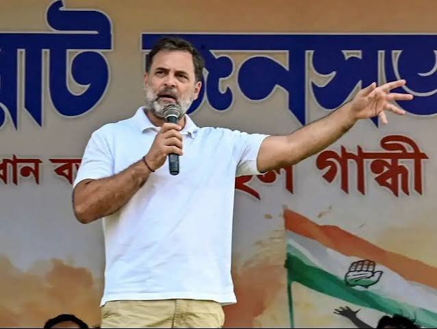 दिल्ली हॉस्टल हादसे पर राहुल गांधी का सरकार पर हमला